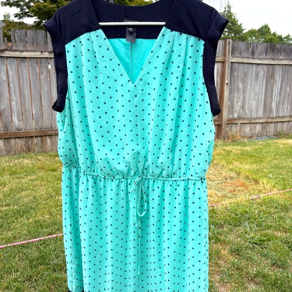 Pretty Sleeveless Polka Dot Dress Ladies 20W - Picture 1 of 3